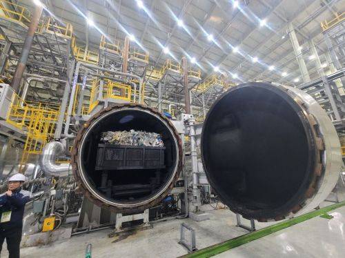 [르포]영국·사우디서도 날아왔다…韓 정읍 와선 “정말 폐비닐로 기름 뽑아요?” 200명 북적